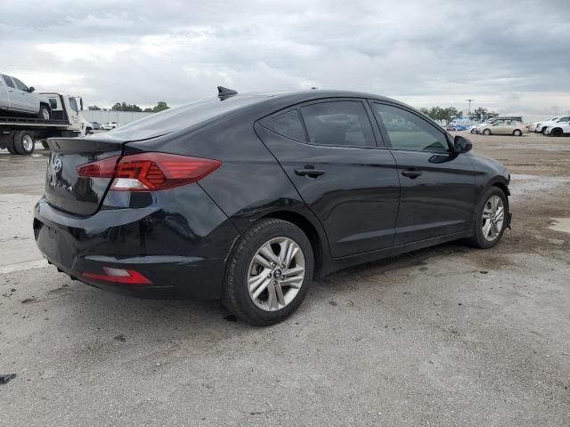 KMHD84LF2KU779233 Hyundai Elantra SE 3