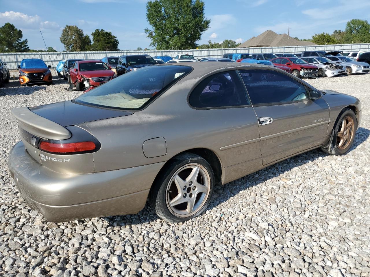 4B3AU52NXWE151602 1998 Dodge Avenger Es