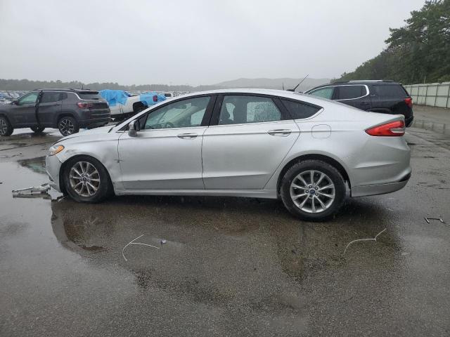 3FA6P0HD1HR218530 Ford FUSION SE