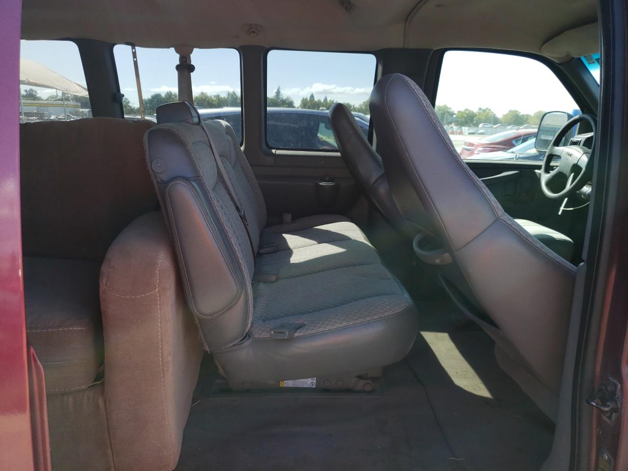 1gkfh15t141138730 1GKFH15T141138730 2004 GMC Savana G1500