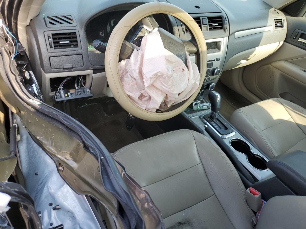 3FAHP0HA8AR146469 2010 Ford Fusion Se