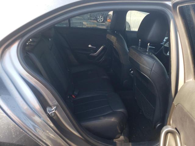 WDD3G4EB6KW027963 Mercedes-Benz A 220