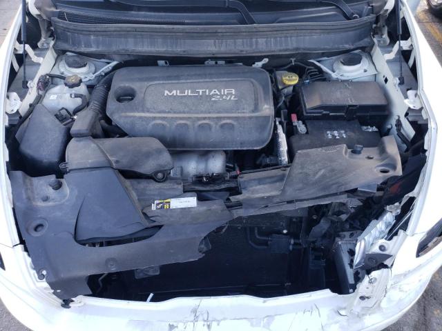 1C4PJLCB6FW771241 Jeep Cherokee Latitude