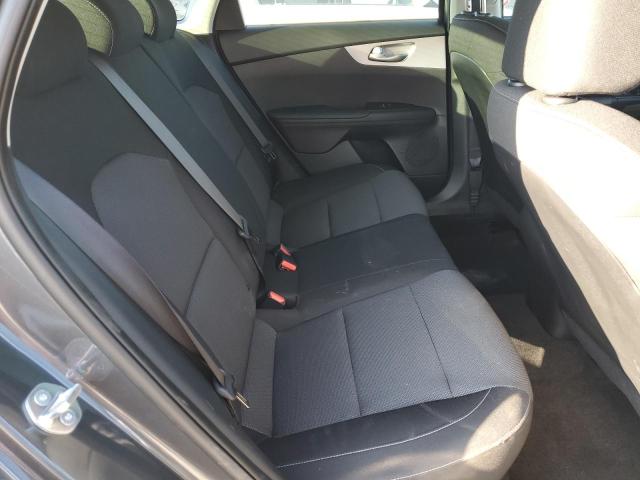 3KPF24AD1PE686144 KIA FORTE LX