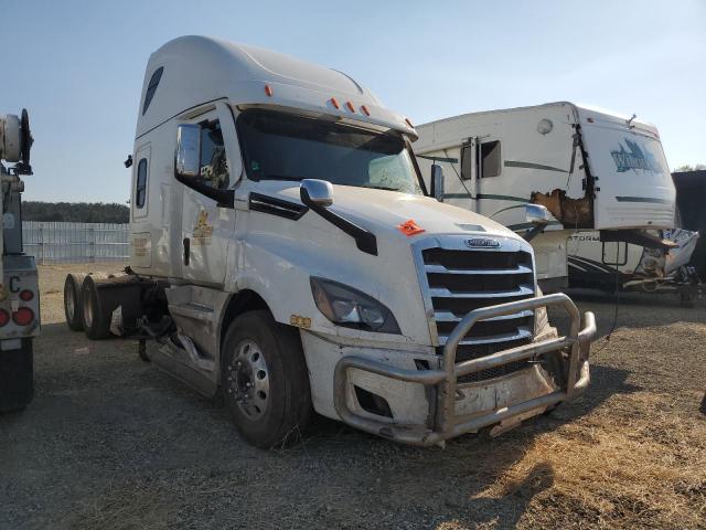 Lot #2373467834 2021 FREIGHTLINER CASCADIA 1 salvage car