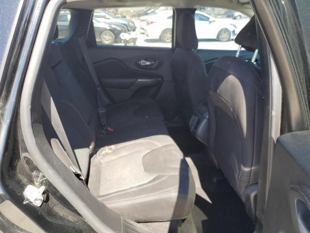 1C4PJLCB6KD175407 Jeep Cherokee Latitude