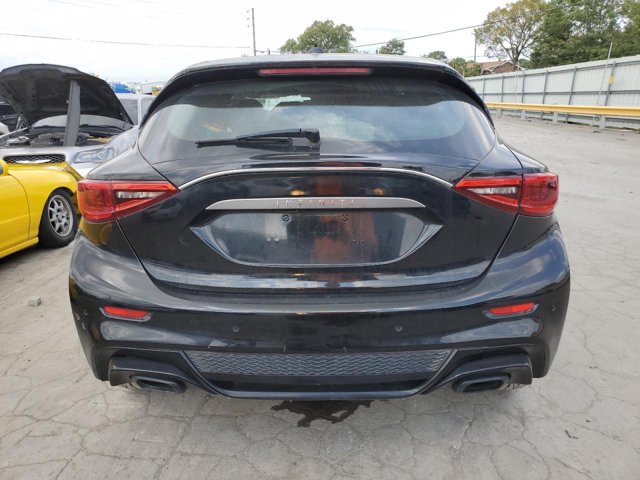 2018 Infiniti Qx30 Base vin: SJKCH5CP8JA060970