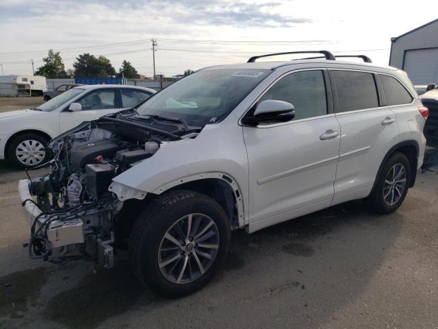 2017 Toyota Highlander SE