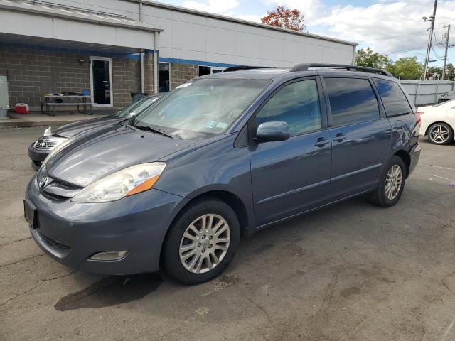 2008 Toyota Sienna XLE