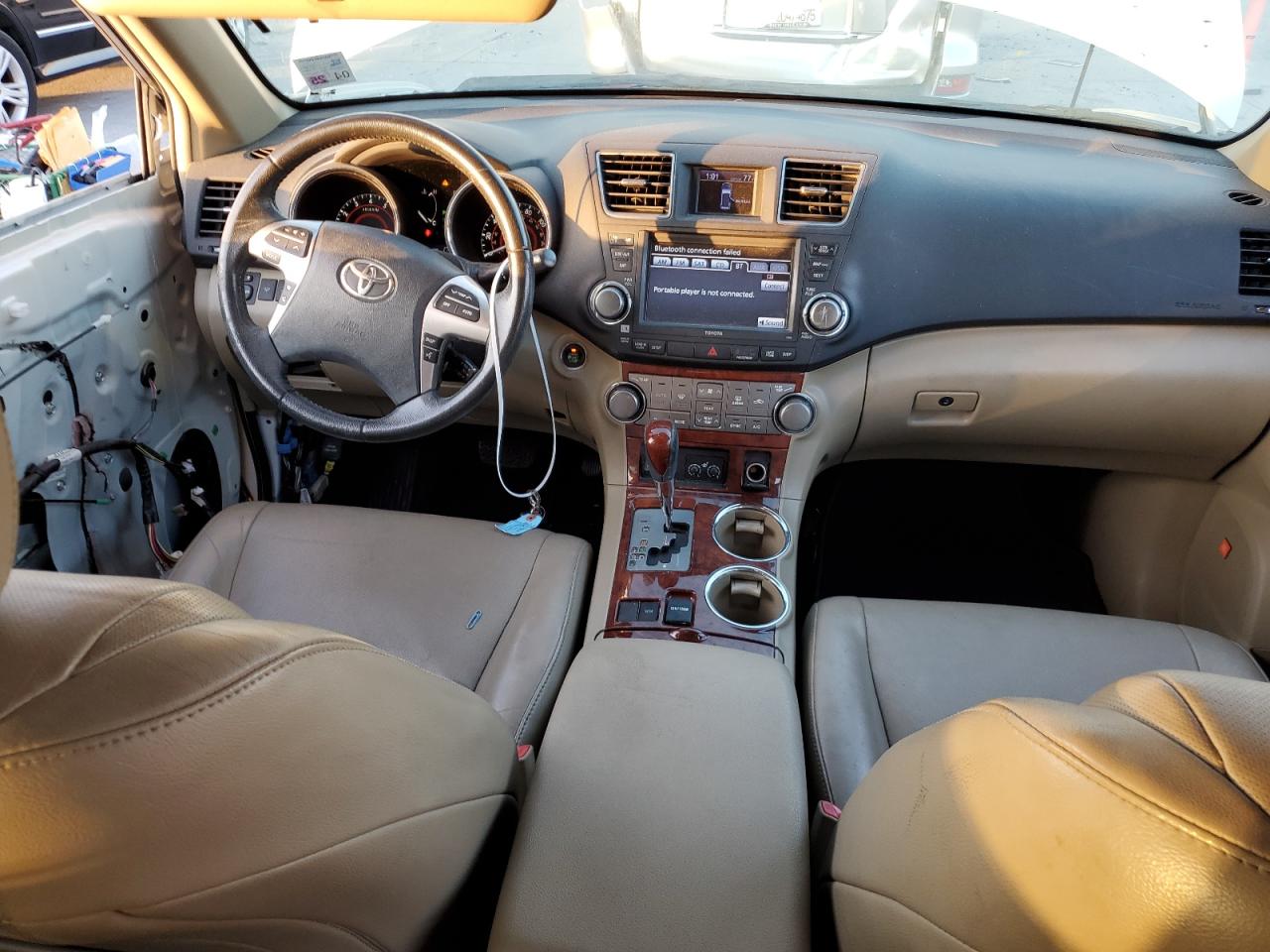 TOYOTA HIGHLANDER LIMITED