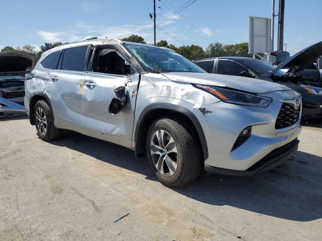 VIN 5TDHZRBH6MS137298 2021 Toyota Highlander, Xle no.4