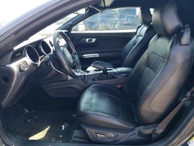 1FATP8UH3J5136222 Ford MUSTANG