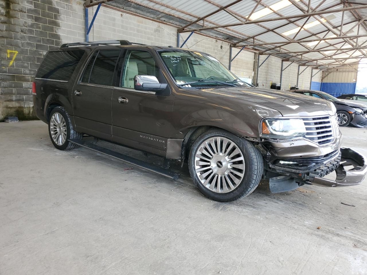 5LMJJ3JT6FEJ04976 2015 Lincoln Navigator L