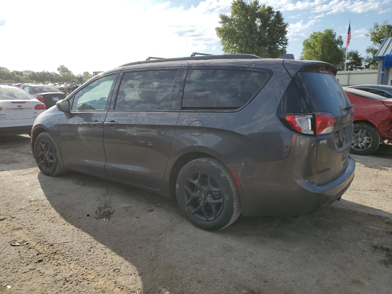 2020 CHRYSLER PACIFICA TOURING for Sale KS WICHITA Mon. Feb 26