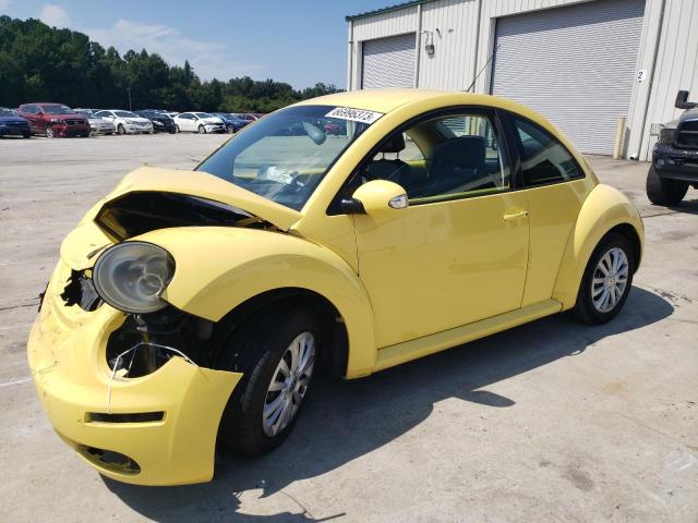 2010 Volkswagen New Beetle 