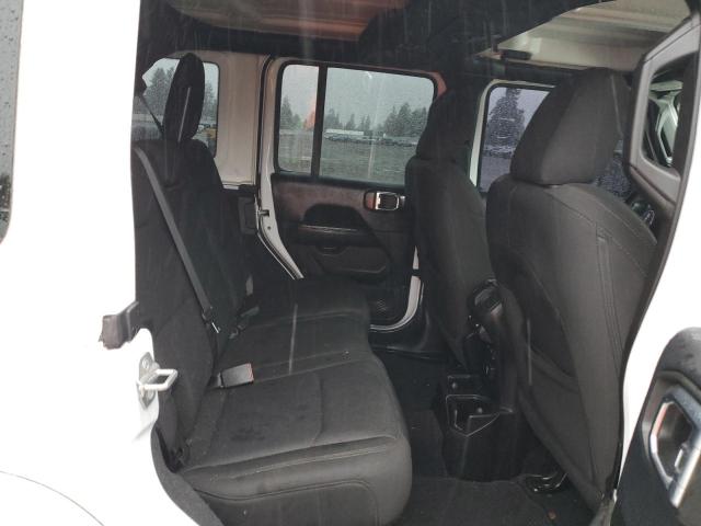 1C4HJXEG7JW289780 Jeep Wrangler Unlimited Sahara