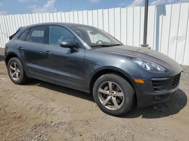 VIN WP1AA2A5XJLB11077 2018 Porsche Macan no.4