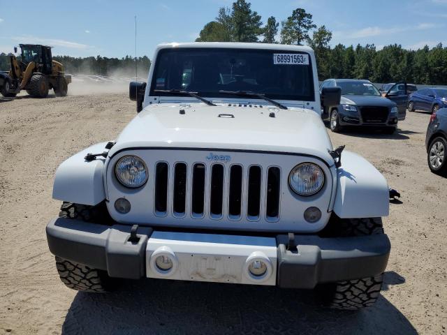 1C4BJWEG9GL166590 Jeep Wrangler Unlimited Sahara