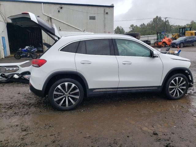 W1N4N4GB6NJ373832 Mercedes-Benz GLA 250