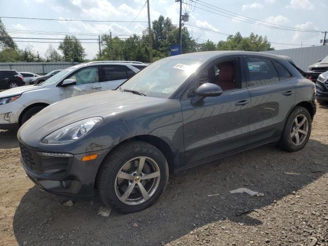 VIN WP1AA2A5XJLB11077 2018 Porsche Macan no.1