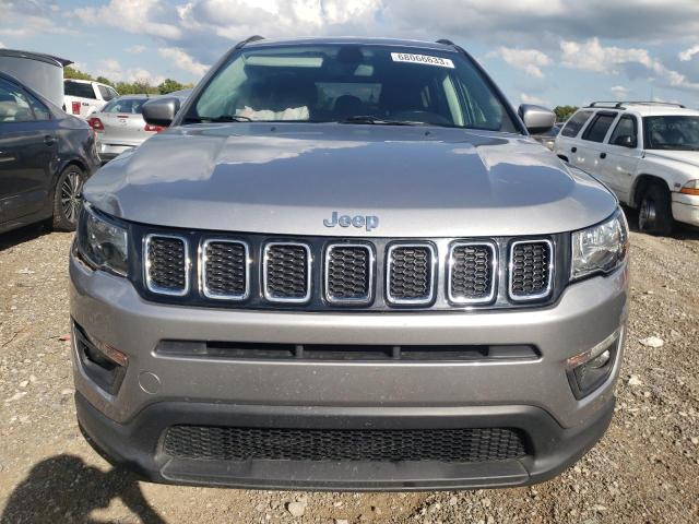 3C4NJCBB4JT458437 Jeep Compass Latitude