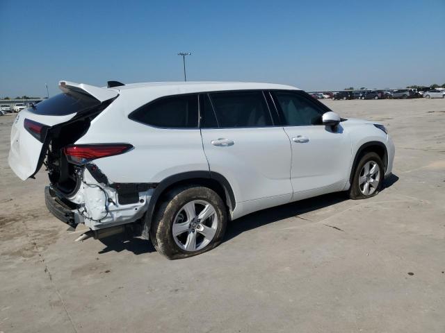 VIN 5TDCZRAHXNS099832 2022 Toyota Highlander, L no.3