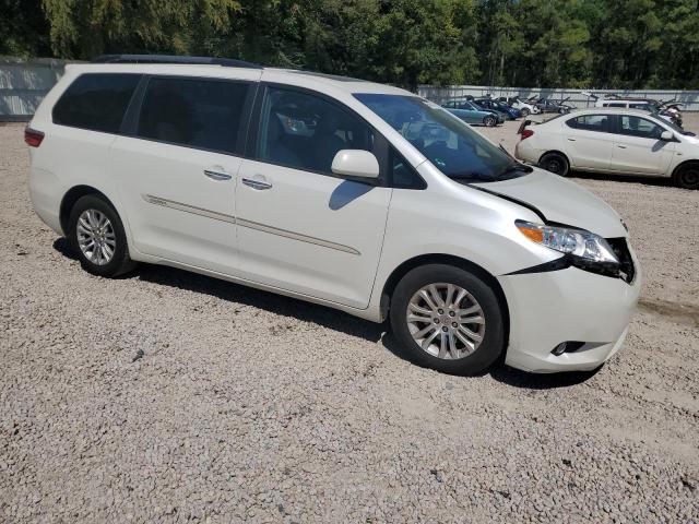 5TDYK3DCXGS754744 Toyota SIENNA XLE