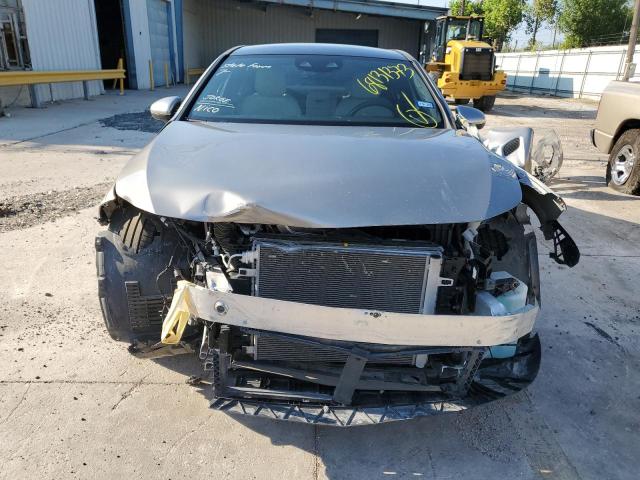 WDD3G4EB0KW001908 Mercedes-Benz A 220