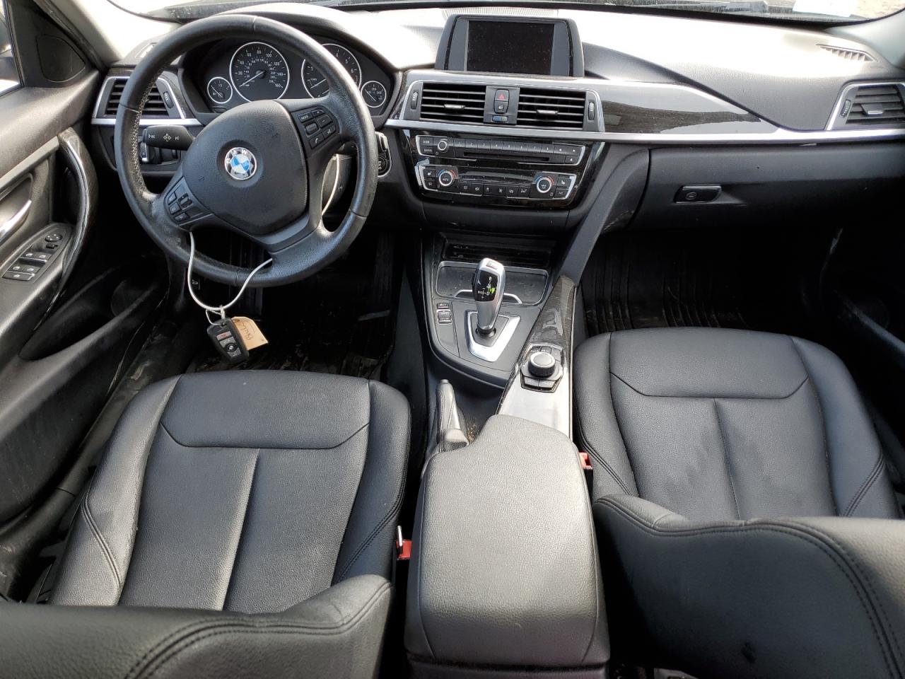 WBA8E5G51GNU20752 2016 BMW 320 Xi