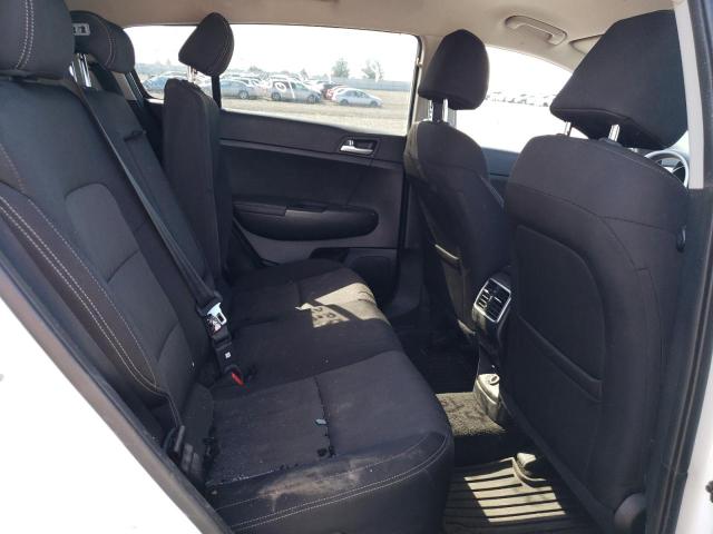 KNDPMCAC2K7517226 KIA Sportage Lx