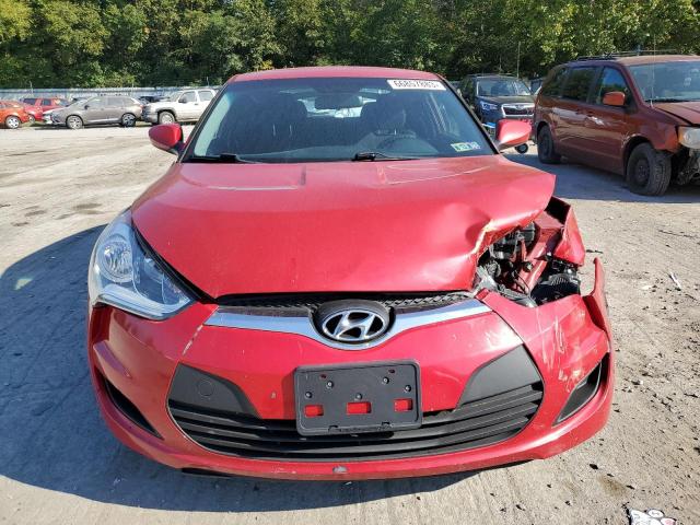 VIN: KMHTC6AD5FU233717 Auction: COPART Lot: 66857883 Location: PA - PITTSBURGH NORTH KMHTC6AD5FU233717 HYUNDAI VELOSTER 2015 RED Photo 5
