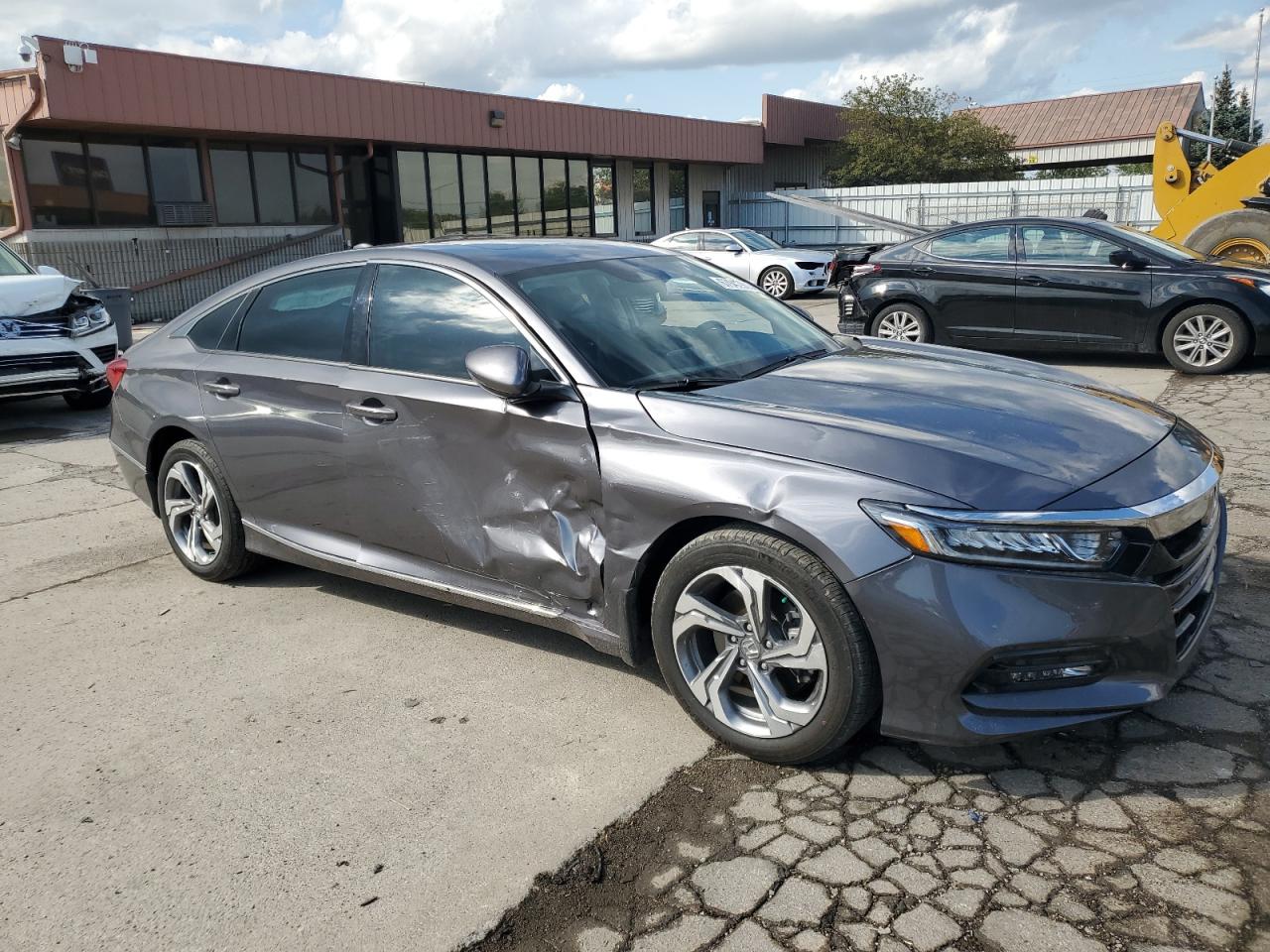 1HGCV2F57LA008688 Honda Accord EXL 4