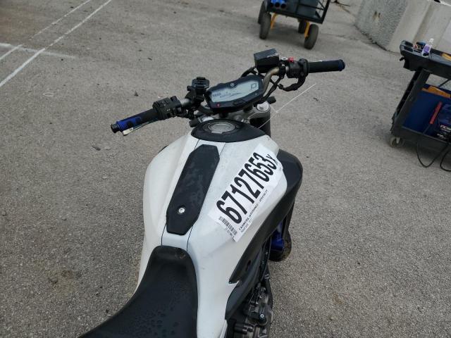 2016 YAMAHA FZ07 JYARM06E4GA006785