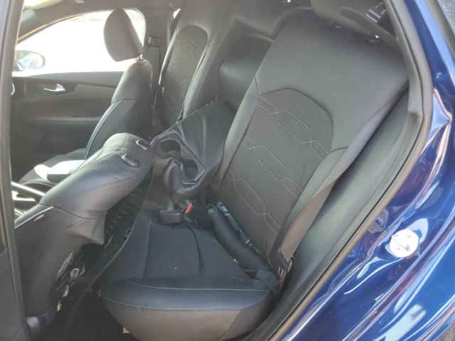 3KPF34AD8ME375318 KIA Forte Gt Line
