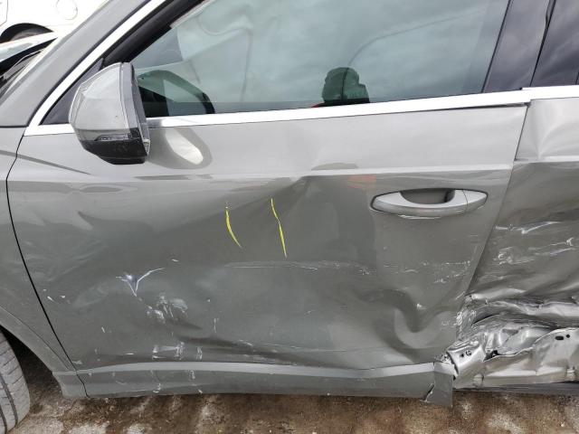  AUDI Q3 2021 Сірий