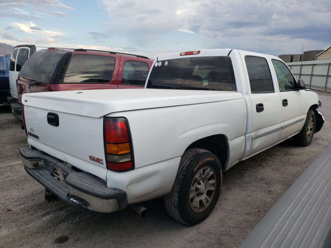 2GTEC13Z371107586 2007 GMC New Sierra C1500 2GTEC13Z371107586 2007 GMC New Sierra C1500