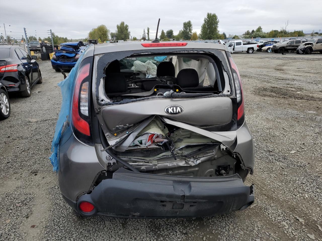 KNDJN2A21G7357304 2016 Kia Soul