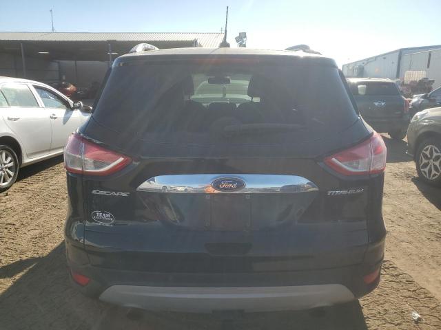 1FMCU9J90GUC42823 Ford Escape Titanium