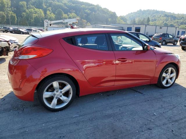 VIN: KMHTC6AD5FU233717 Auction: COPART Lot: 66857883 Location: PA - PITTSBURGH NORTH KMHTC6AD5FU233717 HYUNDAI VELOSTER 2015 RED Photo 3