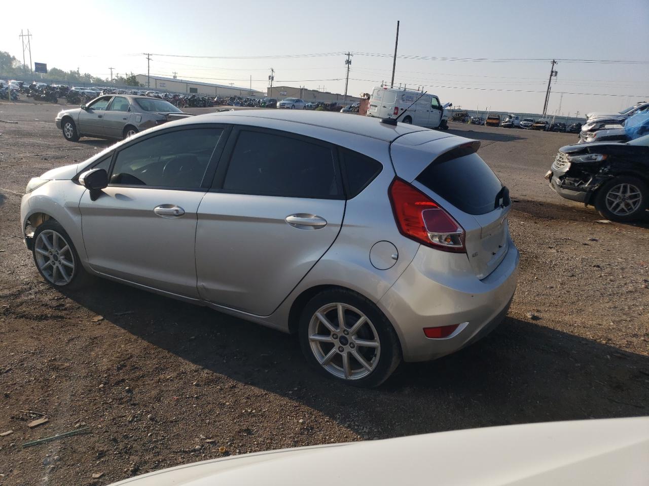 3FADP4EJ0FM200801 2015 Ford Fiesta Se