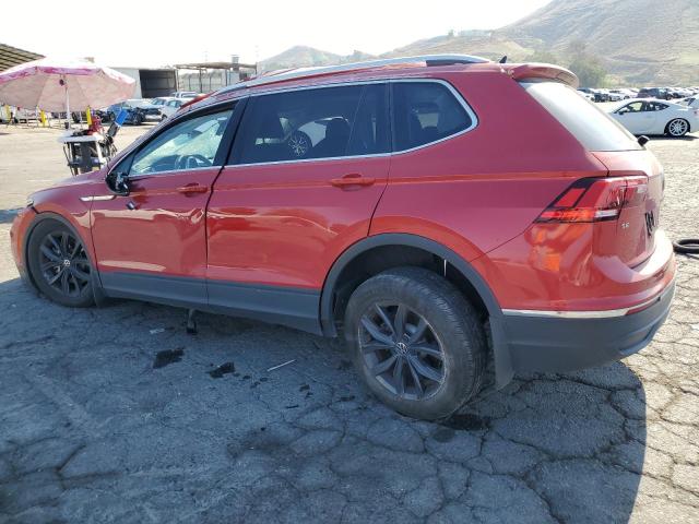 3VV3B7AX7NM040612 Volkswagen Tiguan SE 2