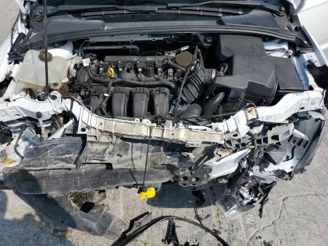 1FADP3K27FL241256 Ford FOCUS SE