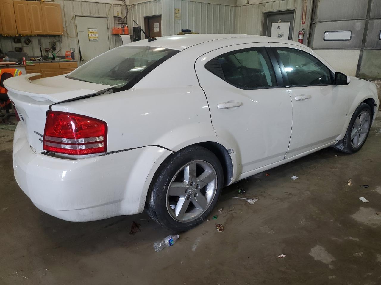 1B3CC5FV9AN173414 2010 Dodge Avenger R/T