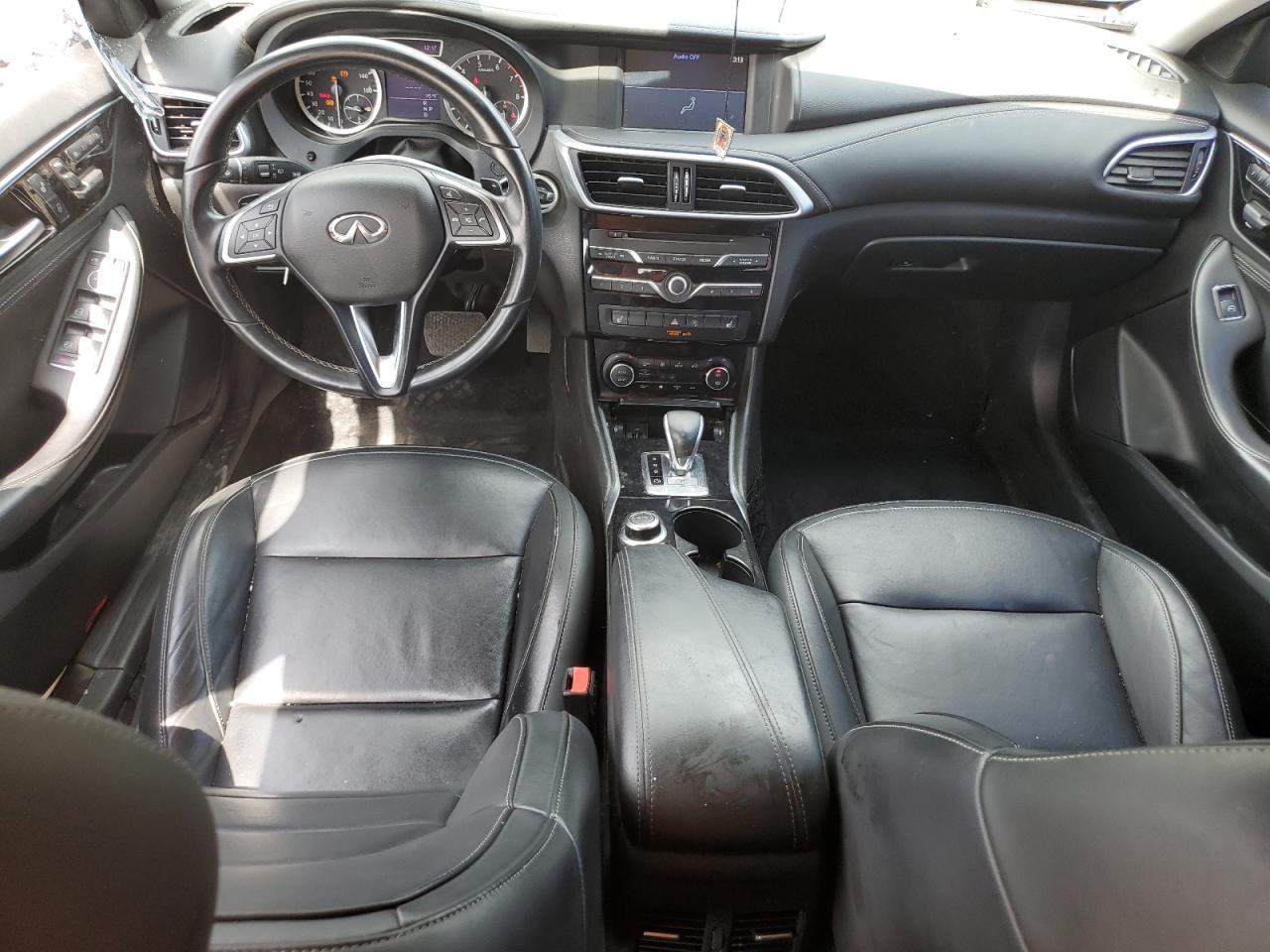 2018 Infiniti Qx30 Base vin: SJKCH5CP8JA060970