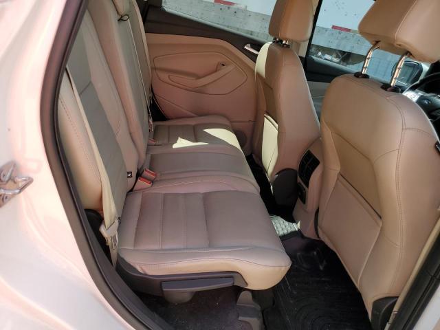 1FMCU0J90HUC73194 Ford Escape Titanium