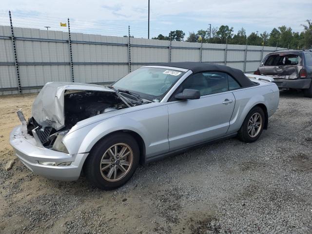 2005 Ford Mustang 