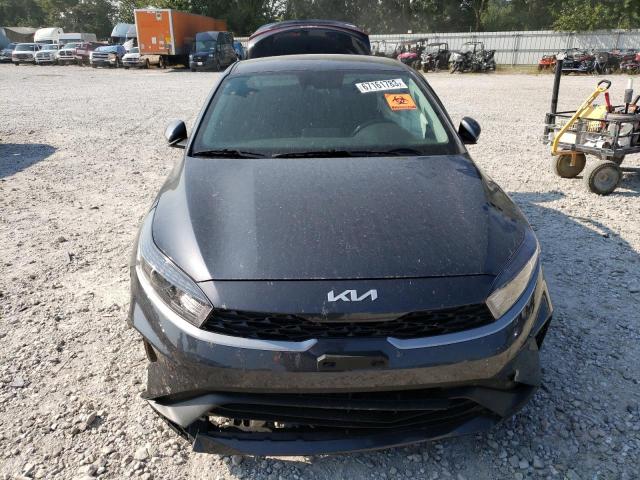 3KPF24AD1PE613484 Kia Forte LX 5