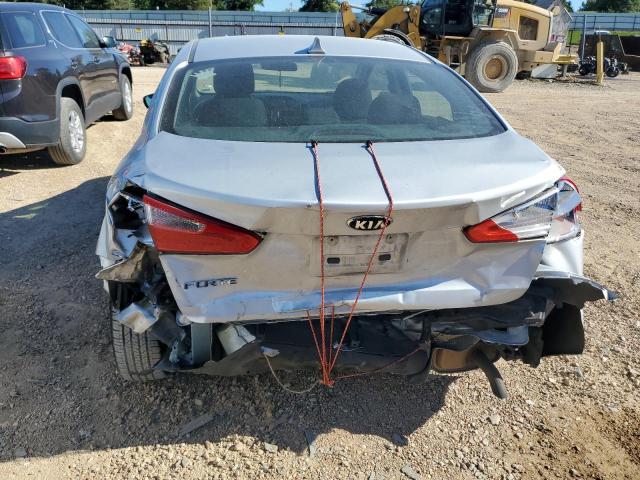 KNAFK4A69G5613548 KIA FORTE LX