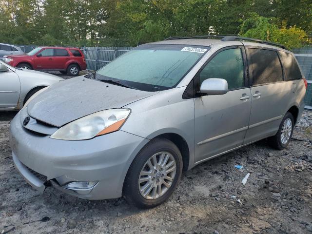 2007 Toyota Sienna XLE