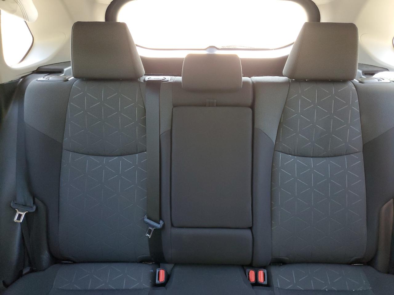 2T3R6RFV3MW005501 2021 Toyota Rav4 Xle